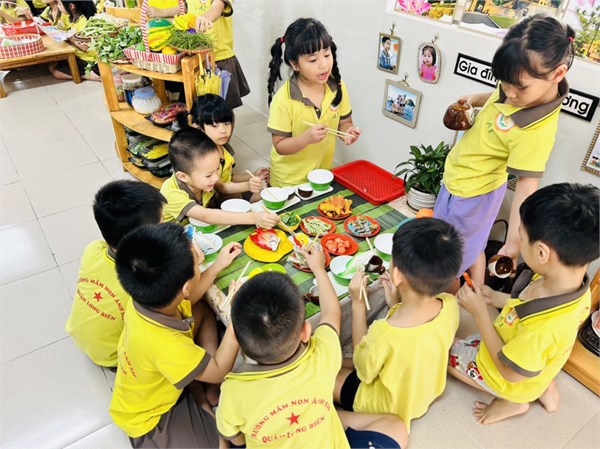 A1 - Kiến tập hoạt động góc